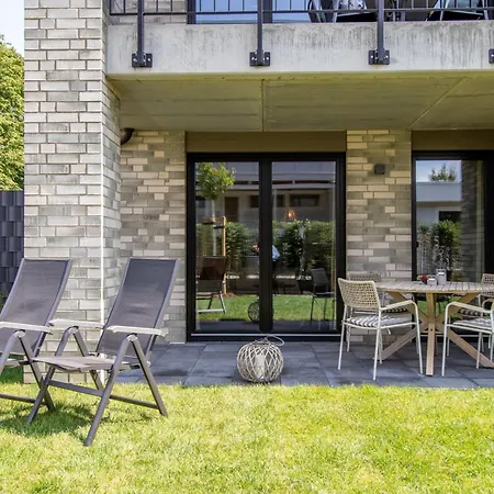 Seashine - Moderne Mit 2 Schlafzimmern, Sauna, Terrasse Und Garten In アパート